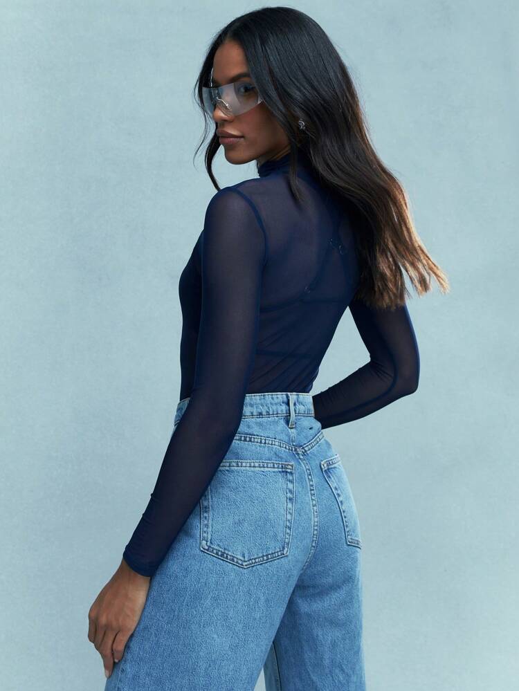 Body Tule Liso Azul escuro – Beleza Natural com Toque de elegância